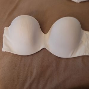 Strapless bra